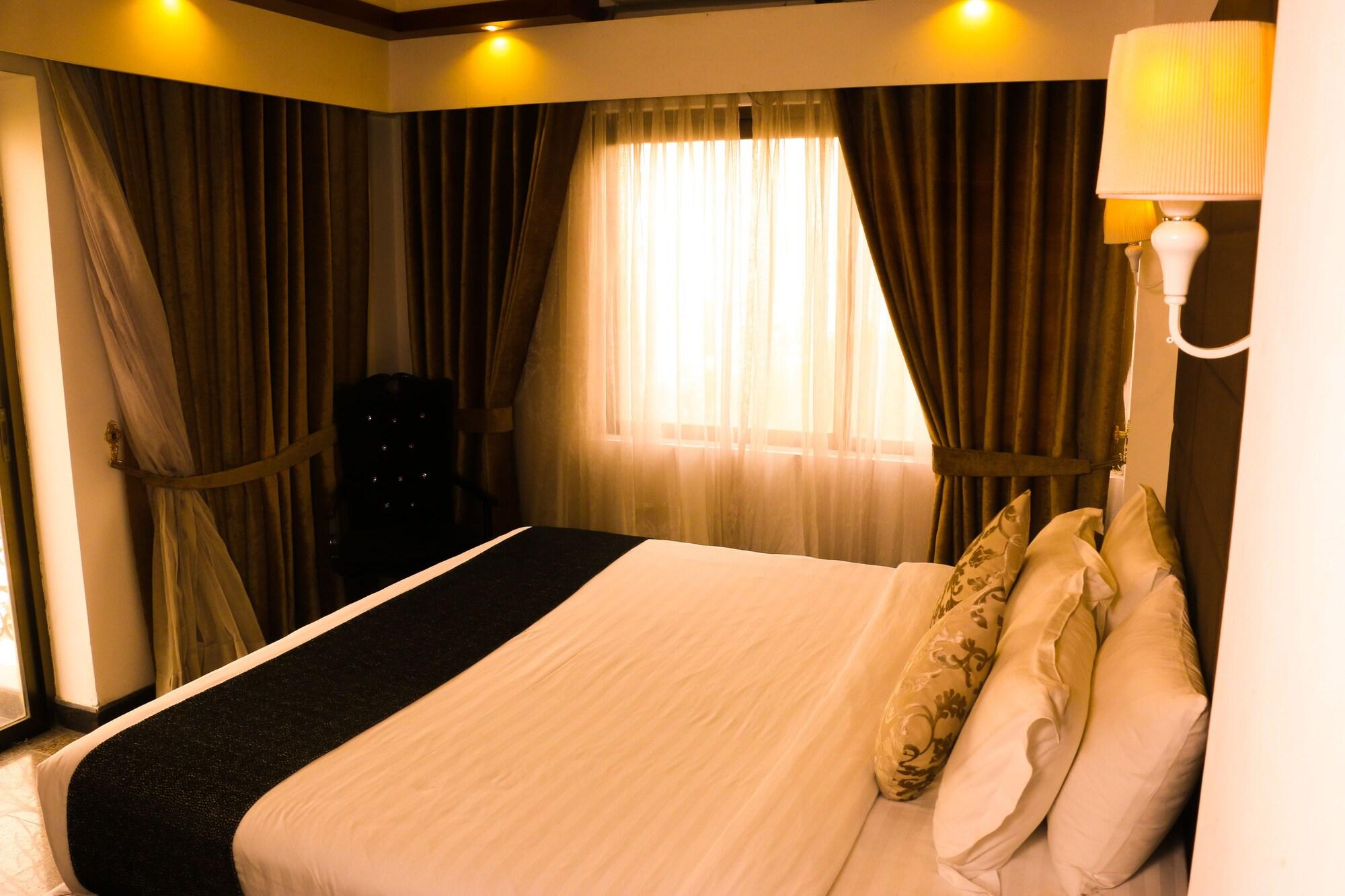 Monsoon Inn Dhaka Extérieur photo